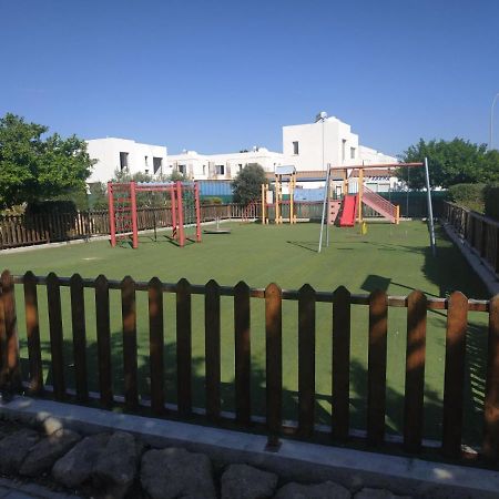 Cosy Apartment In A Luxury Resort Paralimni Exteriör bild