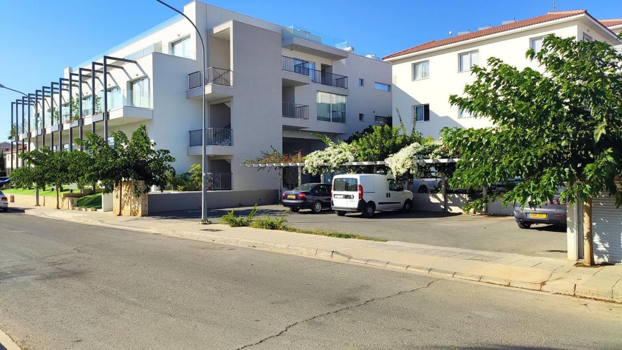 Cosy Apartment In A Luxury Resort Paralimni Exteriör bild