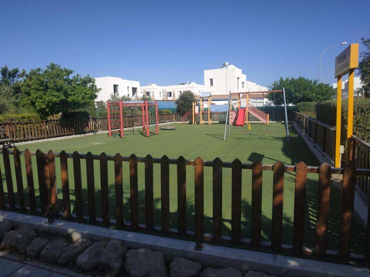 Cosy Apartment In A Luxury Resort Paralimni Exteriör bild
