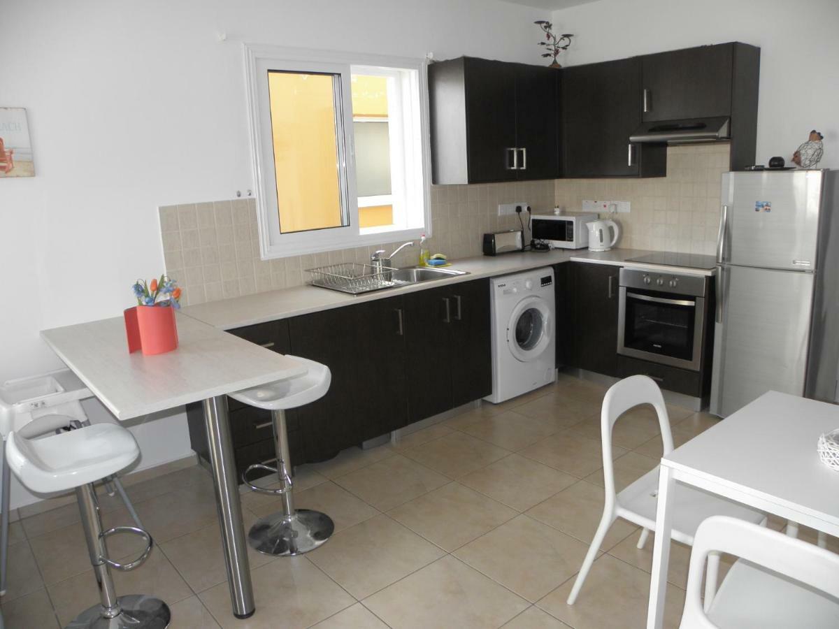 Cosy Apartment In A Luxury Resort Paralimni Exteriör bild